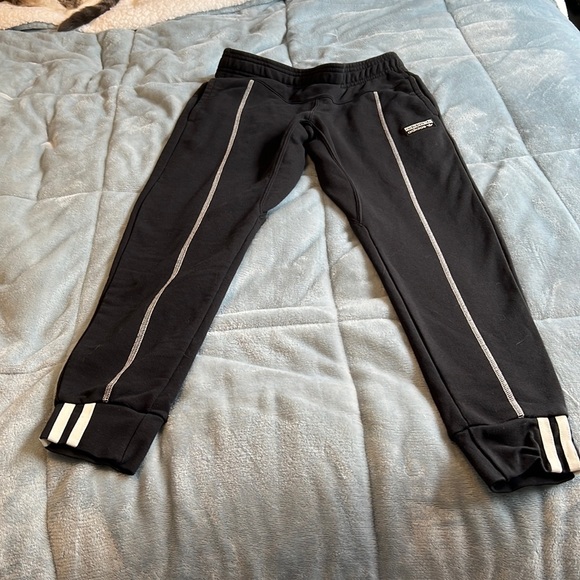 Boys Adidas French terry jogger brand new - Picture 1 of 3
